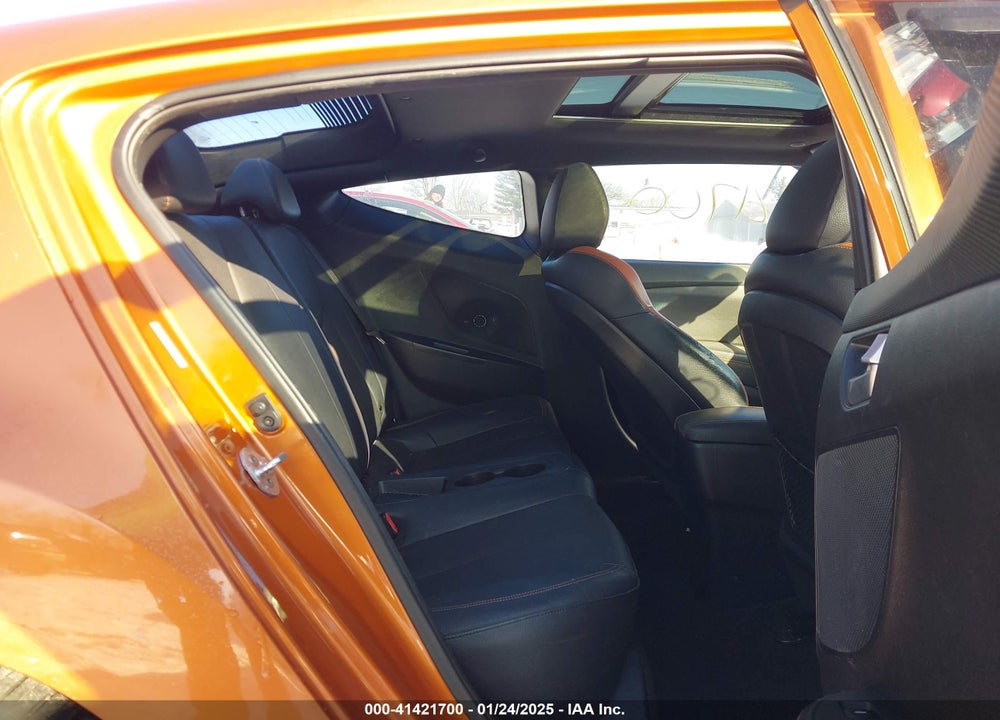 2016 HYUNDAI VELOSTER VIN: KMHTC6AE3GU286054