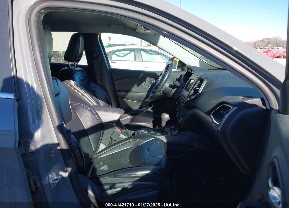 2019 JEEP CHEROKEE VIN: 1C4PJMLB7KD378649