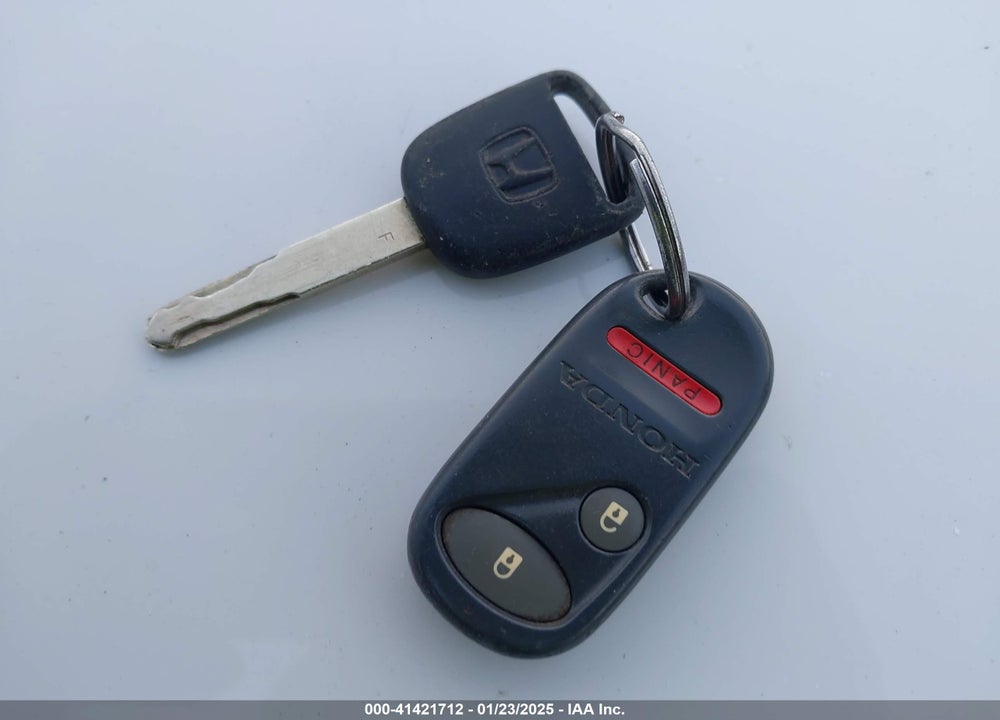 2004 HONDA PILOT EX-L VIN: 2HKYF18554H551010