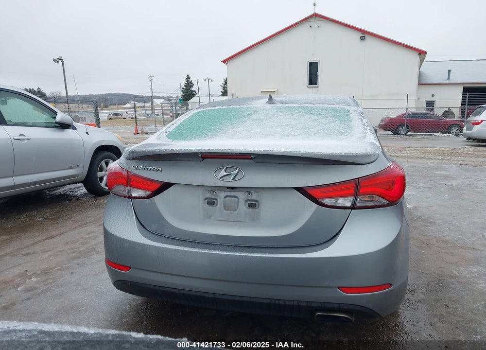 2015 HYUNDAI ELANTRA VIN: KMHDH4AH8FU382779