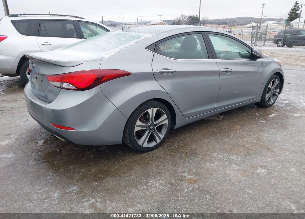 2015 HYUNDAI ELANTRA VIN: KMHDH4AH8FU382779