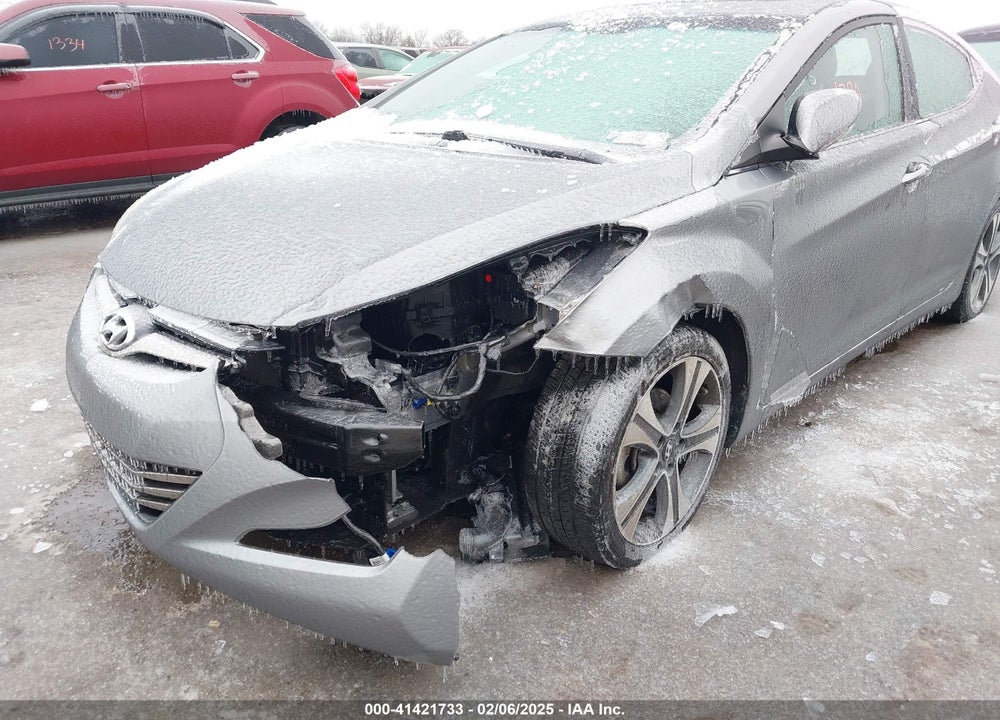 2015 HYUNDAI ELANTRA VIN: KMHDH4AH8FU382779