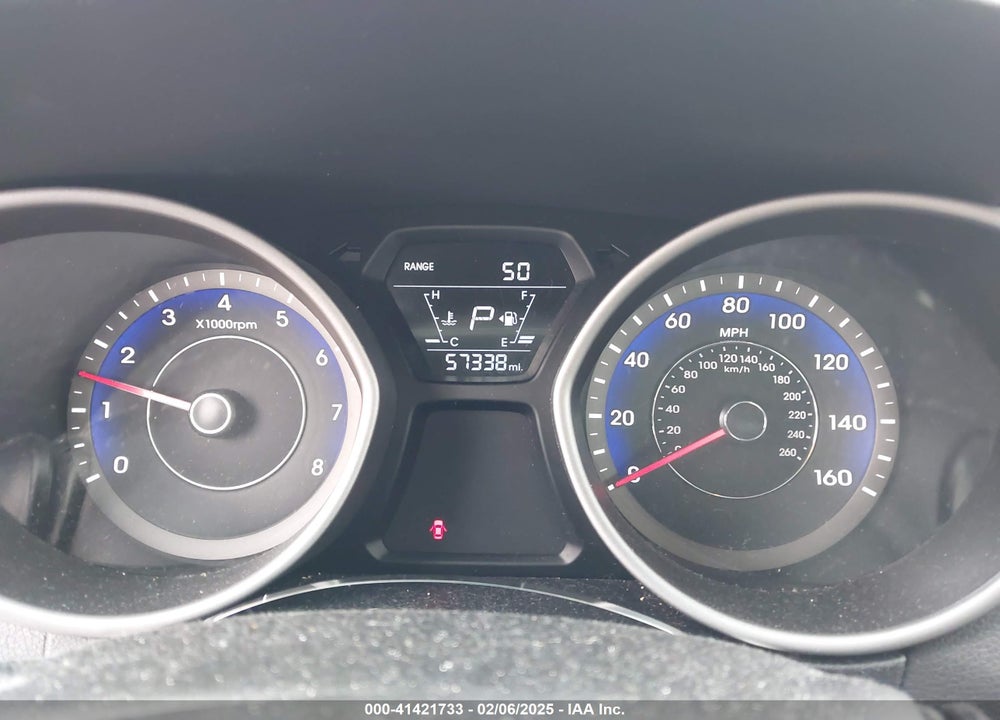 2015 HYUNDAI ELANTRA VIN: KMHDH4AH8FU382779