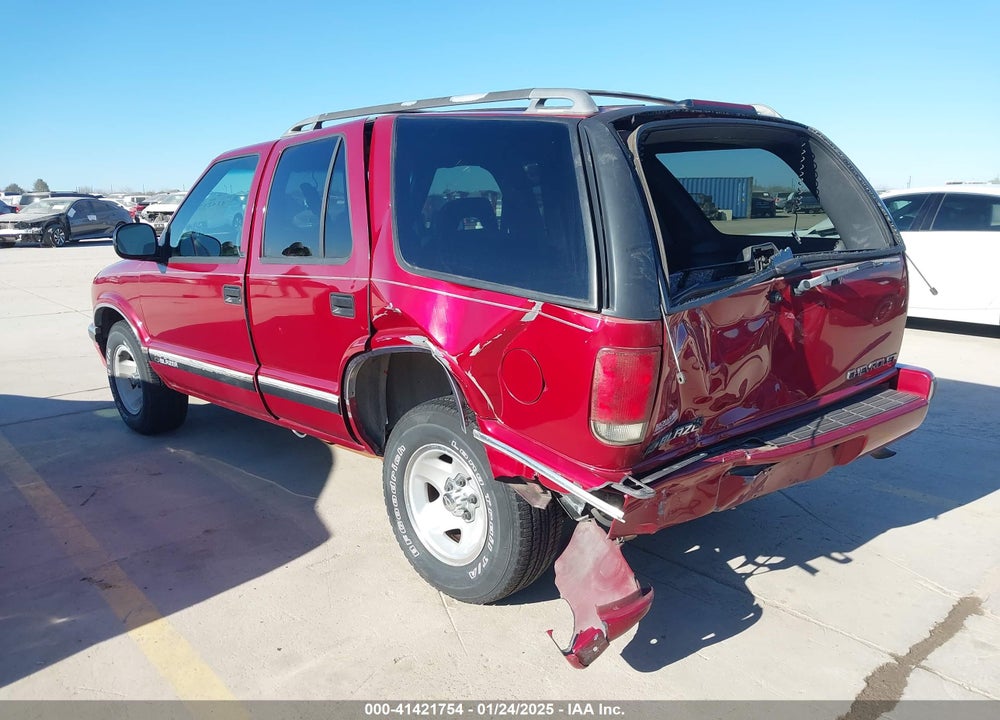 1996 CHEVROLET BLAZER VIN: 1GNCS13W7T2219261