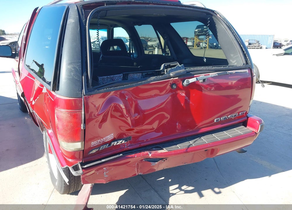 1996 CHEVROLET BLAZER VIN: 1GNCS13W7T2219261