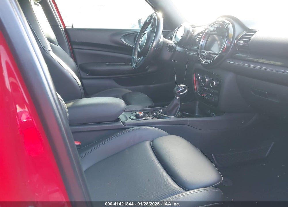 2017 MINI CLUBMAN COOPER VIN: WMWLN5C3XH2E33732