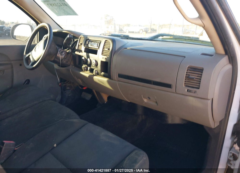 2011 GMC SIERRA 1500 WORK TRUCK VIN: 1GTN1TEX2BZ464528