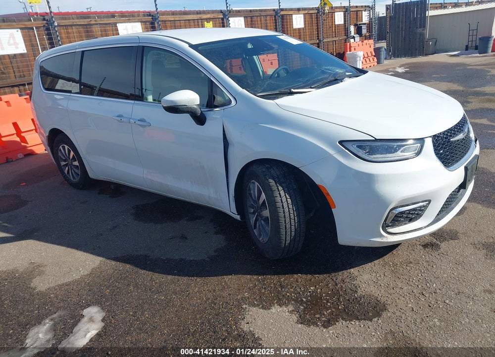 2023 CHRYSLER PACIFICA HYBRID TOURING L VIN: 2C4RC1L73PR622220