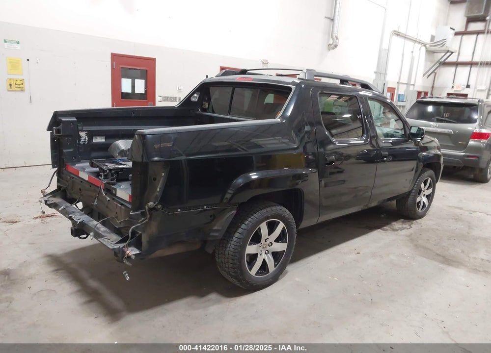 2014 HONDA RIDGELINE VIN: 5FPYK1F63EB013811