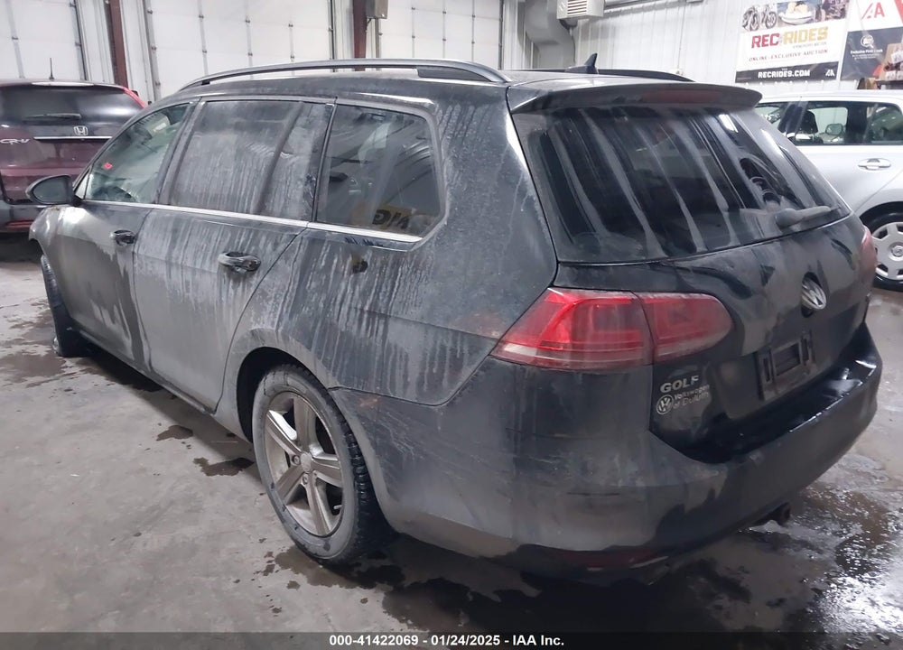 2015 VOLKSWAGEN GOLF SPORTWAGEN TDI S 4-DOOR VIN: 3VWFA7AU4FM504197