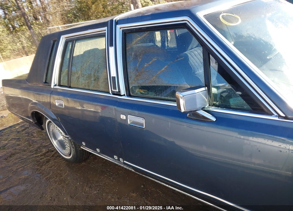 1988 LINCOLN TOWN CAR VIN: 1LNBM81F7JY628554
