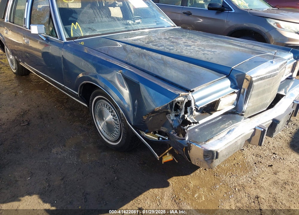 1988 LINCOLN TOWN CAR VIN: 1LNBM81F7JY628554