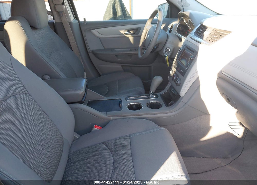 2014 CHEVROLET TRAVERSE LS VIN: 1GNKRFED2EJ239734