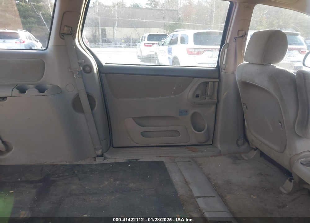 2008 TOYOTA SIENNA CE VIN: 5TDZK23C88S192327