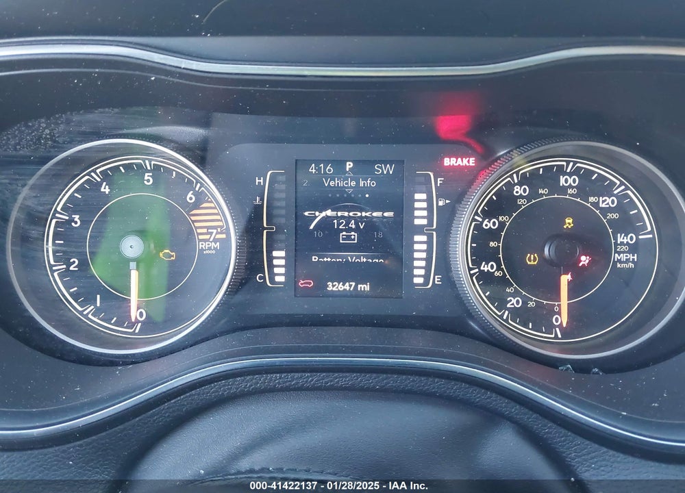 2019 JEEP CHEROKEE LATITUDE FWD VIN: 1C4PJLCB3KD290577