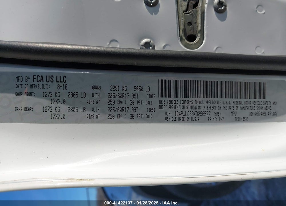 2019 JEEP CHEROKEE LATITUDE FWD VIN: 1C4PJLCB3KD290577