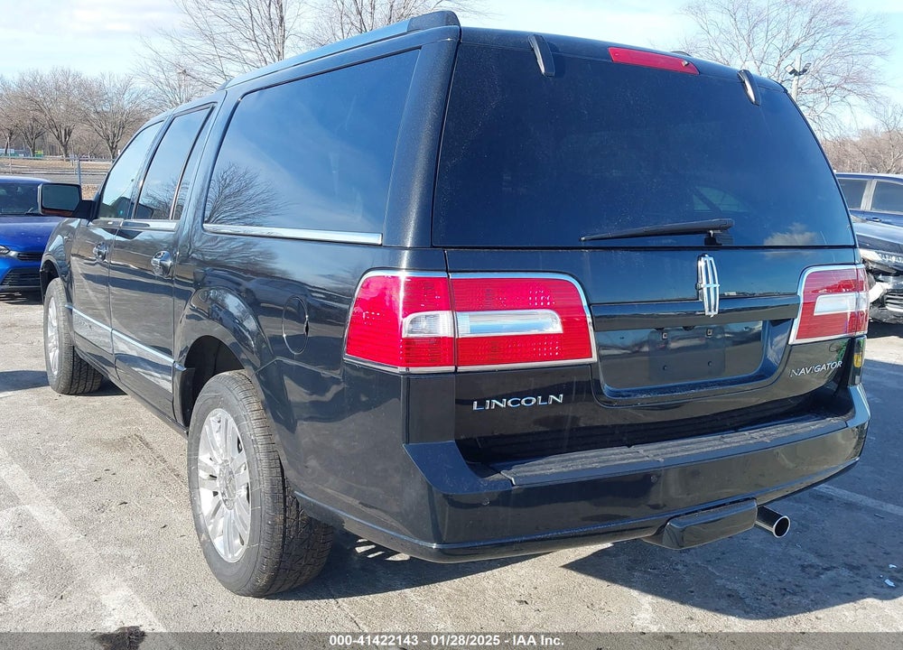 2011 LINCOLN NAVIGATOR L VIN: 5LMJJ3J56BEJ00115