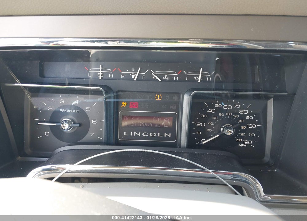 2011 LINCOLN NAVIGATOR L VIN: 5LMJJ3J56BEJ00115