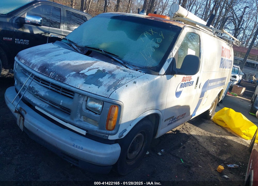 2000 CHEVROLET EXPRESS VIN: 1GCFG25W2Y1108804