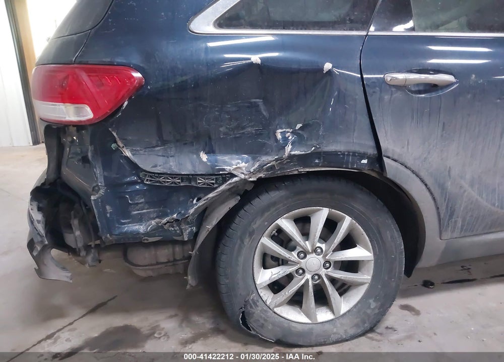 2016 KIA SORENTO 2.4L LX VIN: 5XYPGDA36GG182365