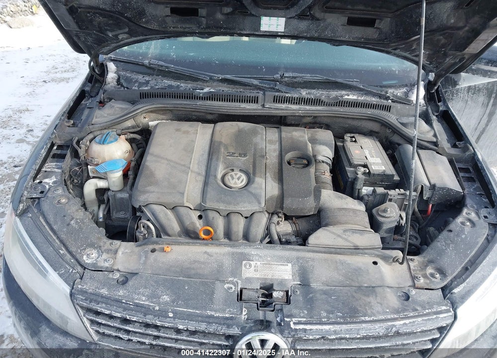 2011 VOLKSWAGEN JETTA VIN: 3VWDZ7AJ1BM365467
