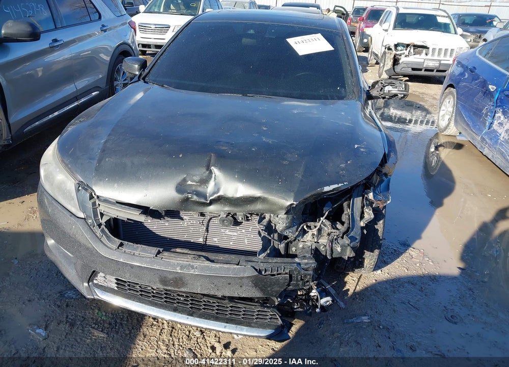 2015 HONDA ACCORD SEDAN VIN: 1HGCR2F82FA038328