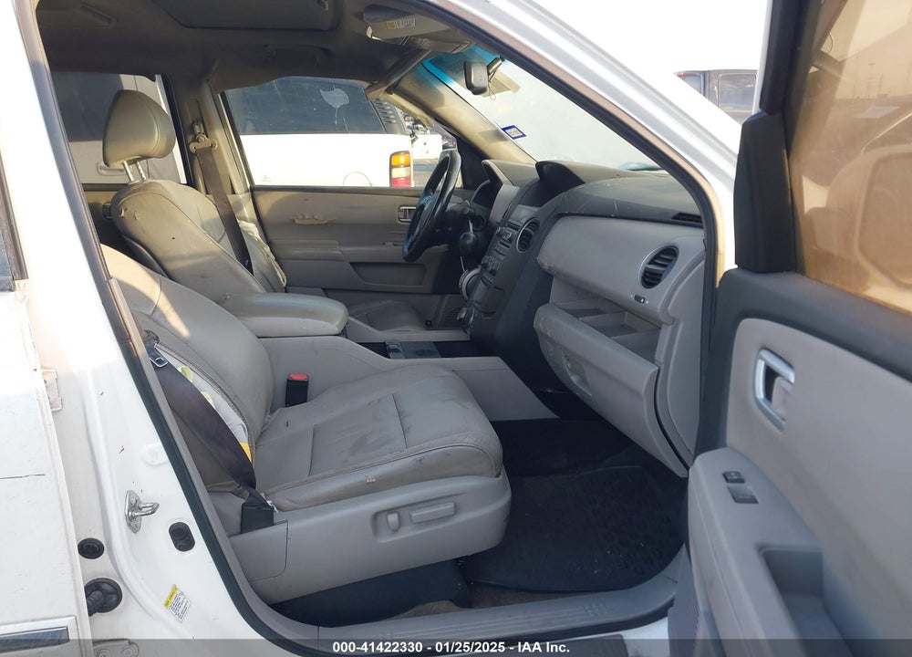 2013 HONDA PILOT TOURING VIN: 5FNYF3H92DB013488