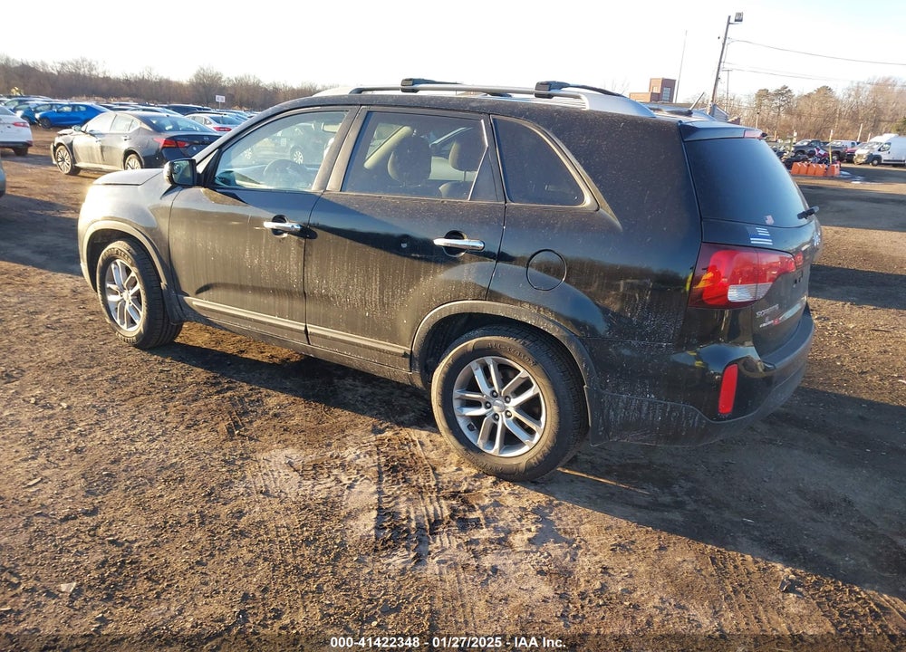 2014 KIA SORENTO LX VIN: 5XYKT4A61EG435444
