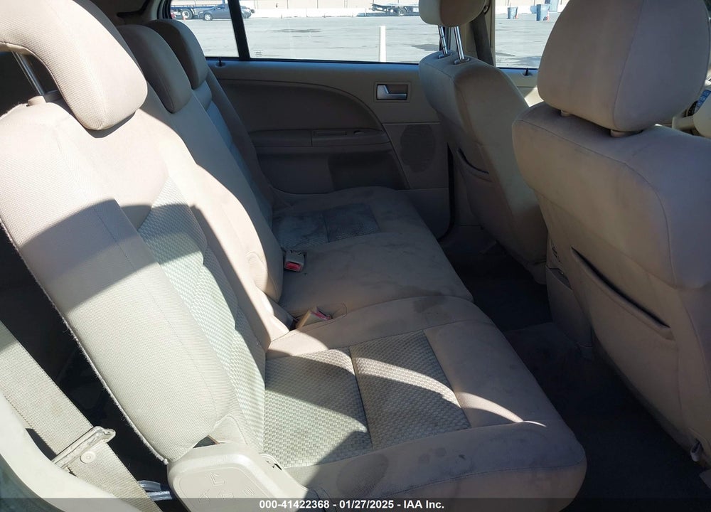2005 FORD FREESTYLE SE VIN: 1FMZK04105GA30548