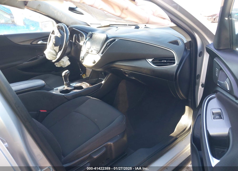 2018 CHEVROLET MALIBU VIN: 1G1ZD5ST3JF200782