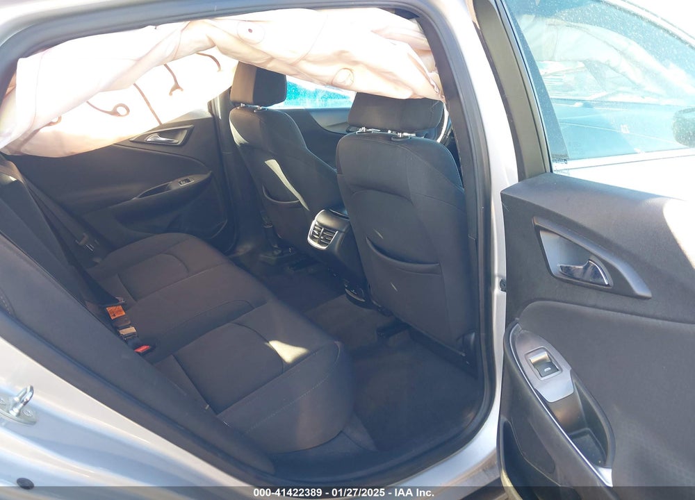 2018 CHEVROLET MALIBU VIN: 1G1ZD5ST3JF200782