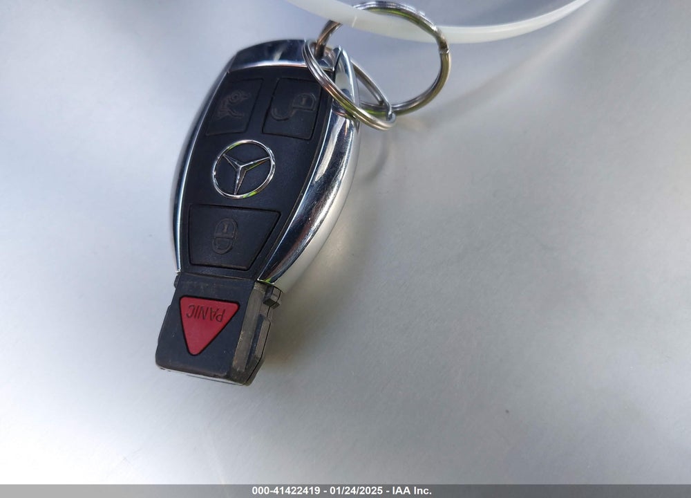 2014 MERCEDES-BENZ C 250 LUXURY/SPORT VIN: WDDGF4HB0ER317974