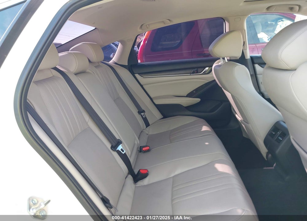 2018 HONDA ACCORD VIN: 1HGCV1F92JA169301