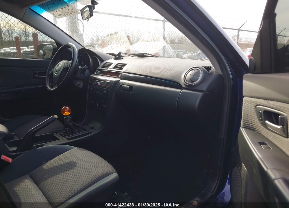 2005 MAZDA 3 I VIN: JM1BK32F451290704