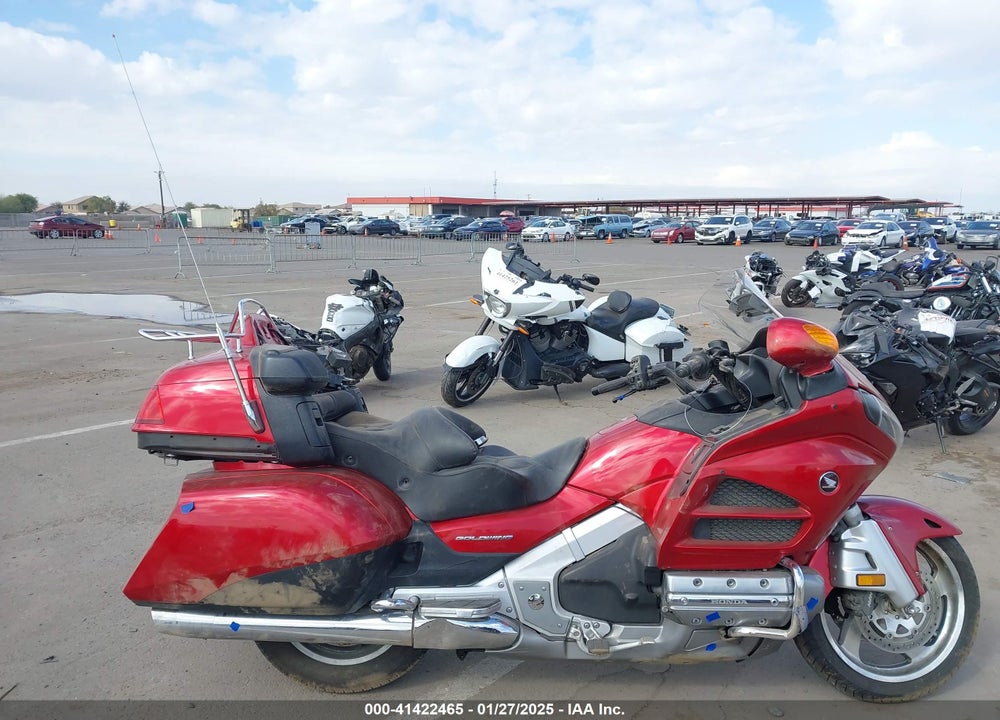 2014 HONDA GL1800 G VIN: JH2SC68G1EK200411