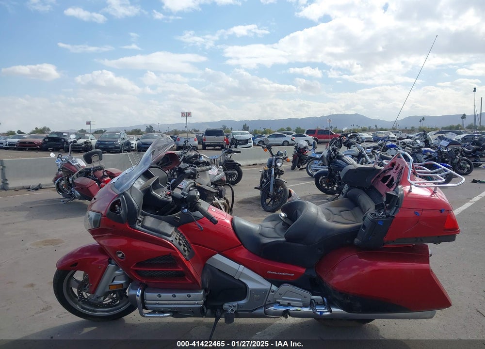 2014 HONDA GL1800 G VIN: JH2SC68G1EK200411