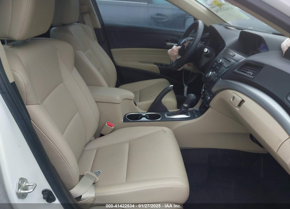 2018 ACURA ILX VIN: 19UDE2F32JA003625