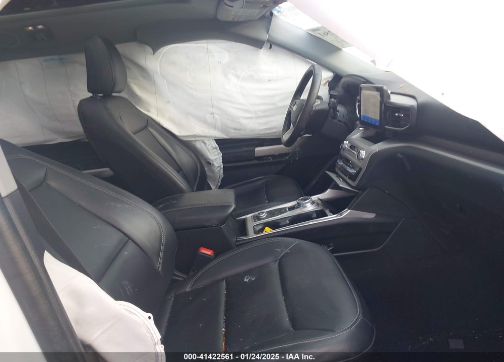 2023 FORD EXPLORER XLT VIN: 1FMSK8DHXPGA52489