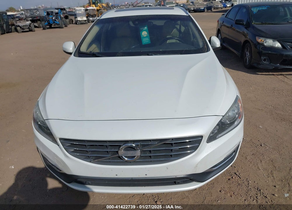 2015 VOLVO V60 VIN: YV126MED5F1189283