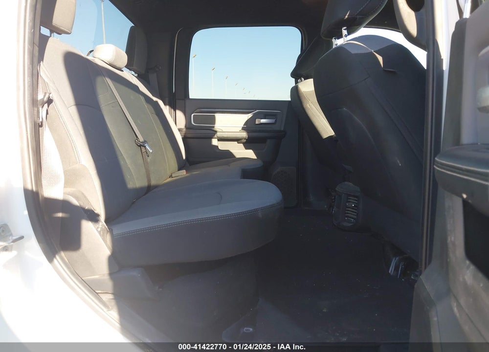 2022 RAM 2500 BIG HORN 4X4 8' BOX VIN: 3C6UR5JL4NG423025