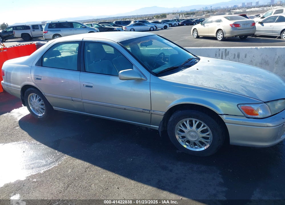 2001 TOYOTA CAMRY LE VIN: JT2BG28K510539956