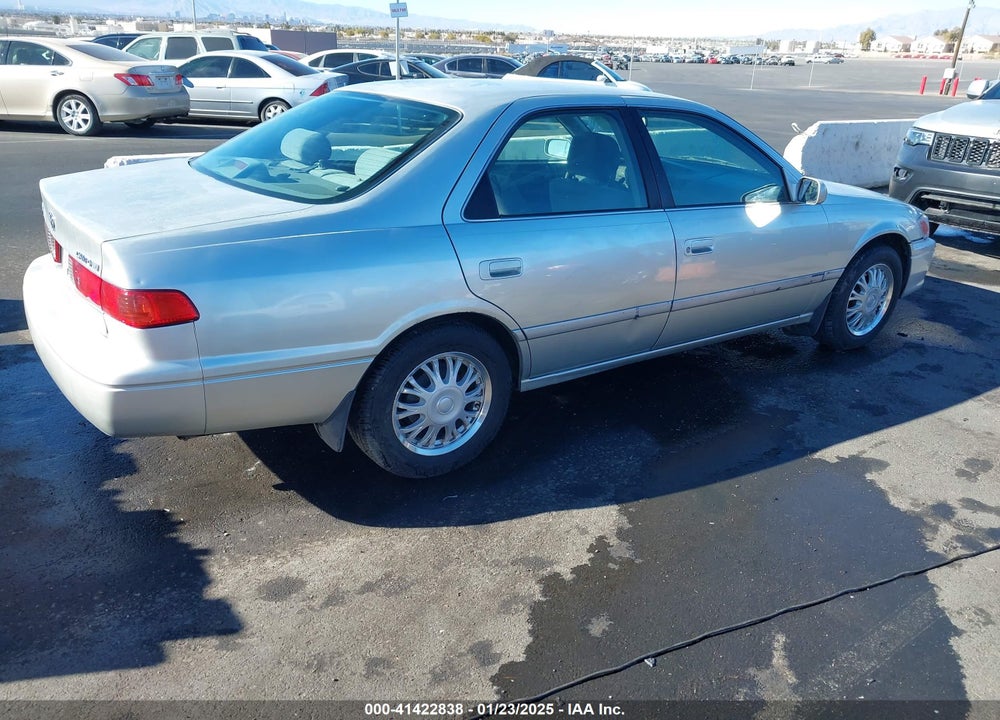 2001 TOYOTA CAMRY LE VIN: JT2BG28K510539956