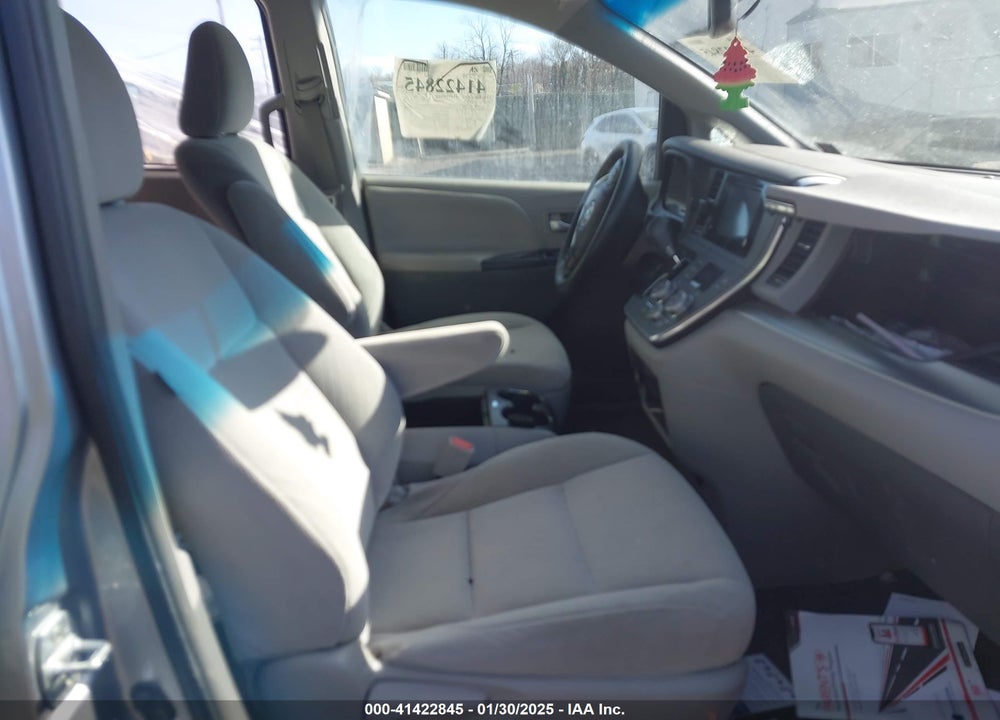 2017 TOYOTA SIENNA LE 7 PASSENGER VIN: 5TDJZ3DC9HS148916