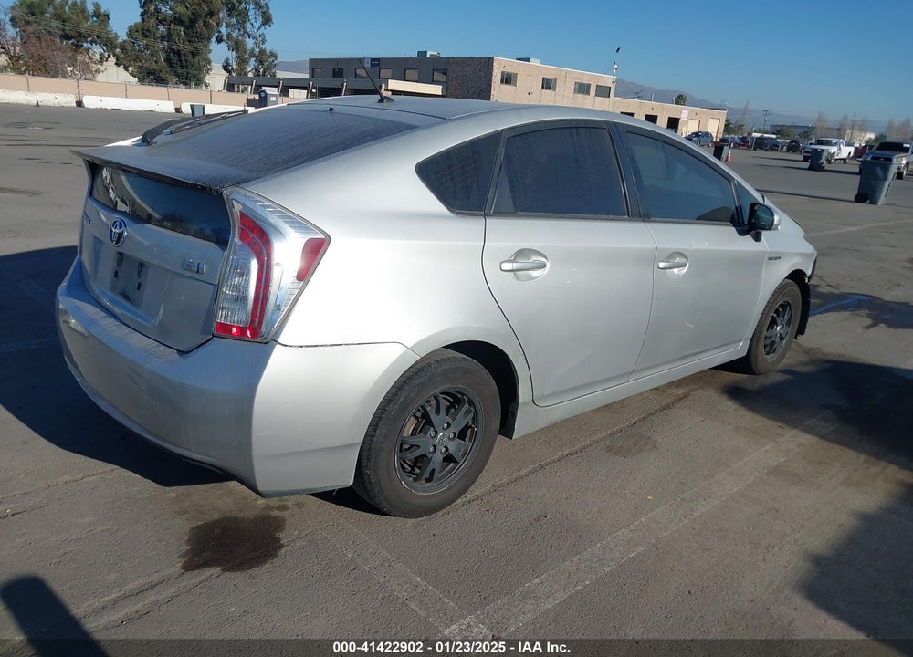 2015 TOYOTA PRIUS VIN: JTDKN3DU5F0405305