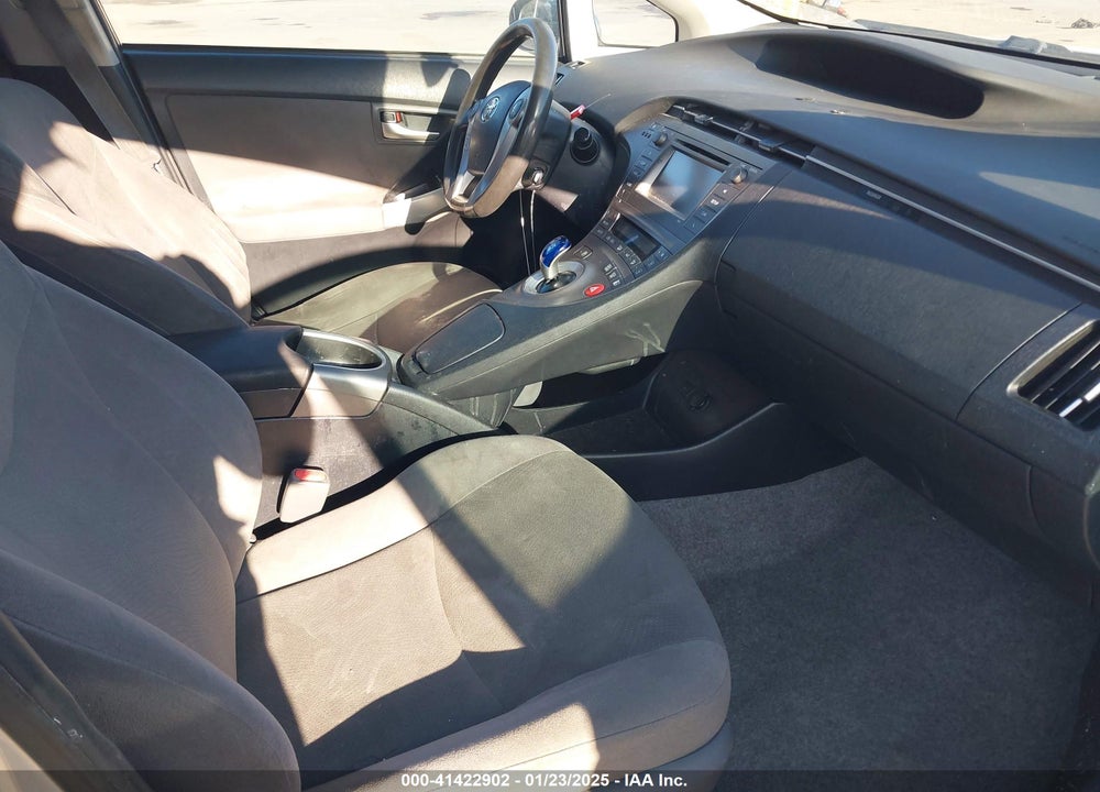 2015 TOYOTA PRIUS VIN: JTDKN3DU5F0405305