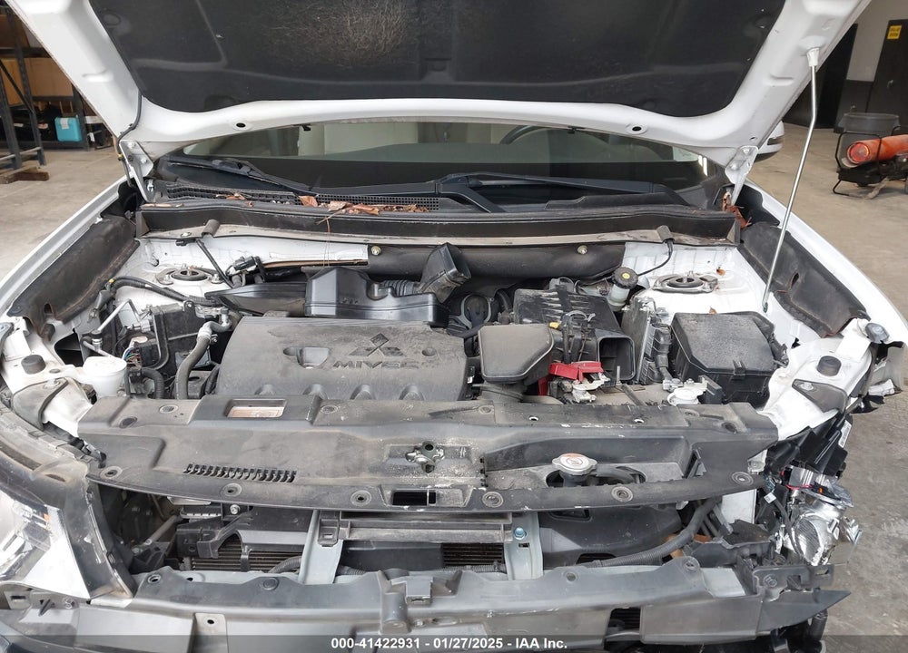 2018 MITSUBISHI OUTLANDER VIN: JA4AD3A39JZ055430