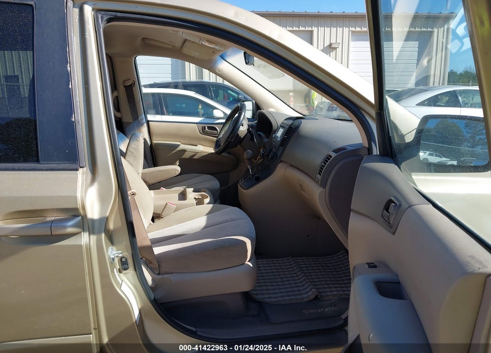 2011 KIA SEDONA LX VIN: KNDMG4C78B6403835