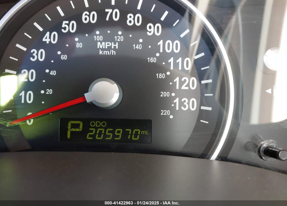 2011 KIA SEDONA LX VIN: KNDMG4C78B6403835