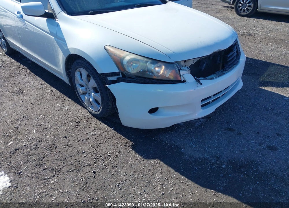 2009 HONDA ACCORD VIN: 1HGCP368X9A003827