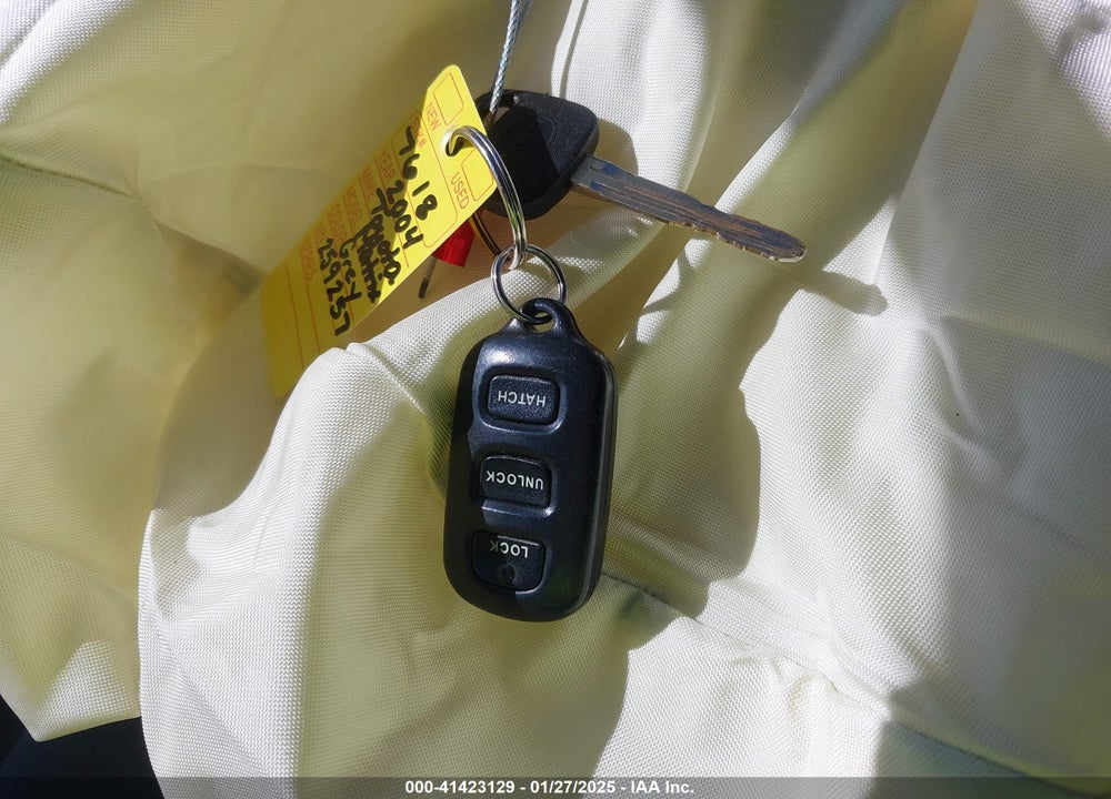 2004 TOYOTA MATRIX VIN: 2T1LR32E24C259257